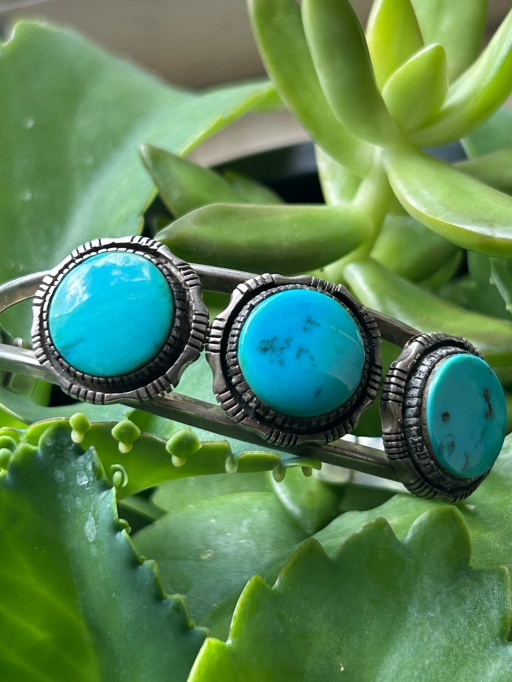 Vintage artisan native American style 3 turquoise cuff bracelet bangle